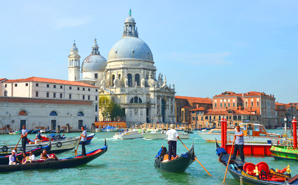 Europe travel - Italy Gondolas
