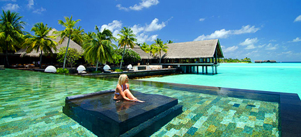 Maldives Pool One and Only