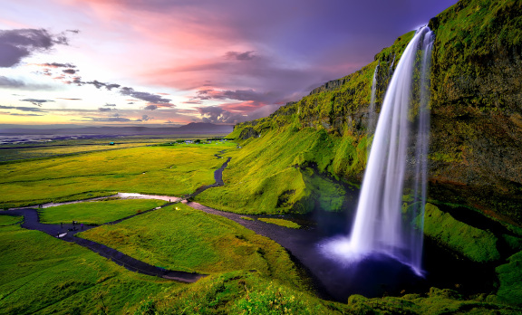 Best Places To Travel In July - Iceland