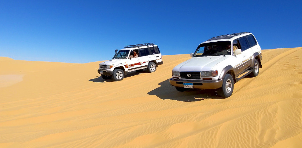 Sahara safari vehicles Egypt 