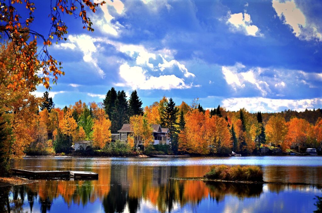 Canada lake in Autumn 